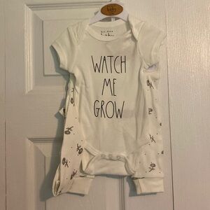 Rae Dunn Matching Set